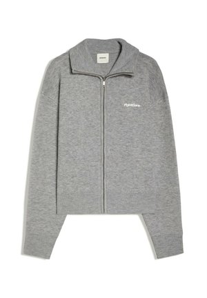 Hellgrauer Zip-up-Pullover mit geripptem Kragen, Bündchen und Saum, mit kleinem weißem "PogitCore"-Logo auf der linken Brust.