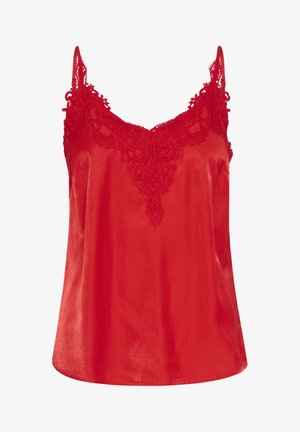 Camisón de seda roja con tirantes ajustables y un intrincado detalle de encaje en el escote. Textura suave, ajuste fluido y un sutil brillo.