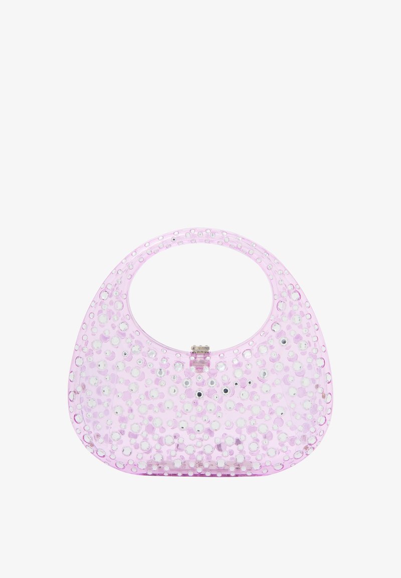 Borsa a tracolla traslucida rosa con perforazioni circolari e decorazioni in borchie argentate. Presenta un manico arrotondato e una chiusura con gancio frontale.