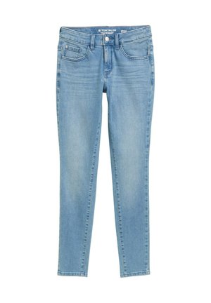 Jean skinny bleu clair avec un design classique à cinq poches, fabriqué en denim. Il dispose d'une fermeture à bouton et de détails de couture.