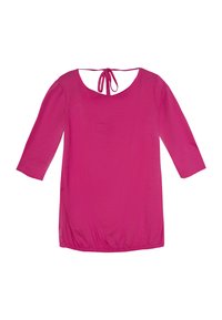 Magentowa tunika z rękawami o długości trzech czwartych, okrągłym dekoltem i wiązaniem z tyłu. Gładka tekstura i marszczenia na dolnej krawędzi.