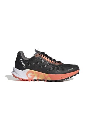 AGRAVIC FLOW 2 GORE-TEX RUNNING SHOES - Trail running shoes - core black   core black   coral fusion