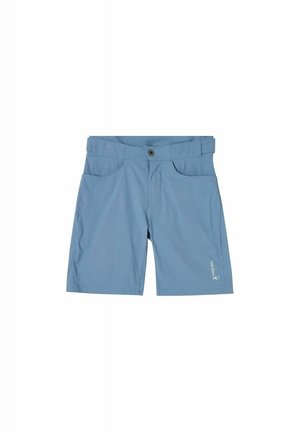 Lyseblå afslappede shorts med frontlommer, knaplukning og lille hvidt logo på venstre underben.