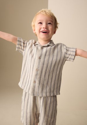 Next, REGULAR FIT - SHORT SLEEVE TEXTURED STRIPE AND SET - Shorts - ecru