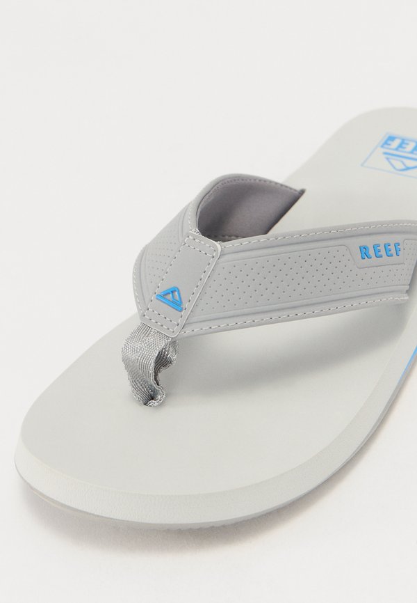 THE LAYBACK - T-bar sandals3