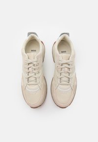 BOSS Sneakers - off-white