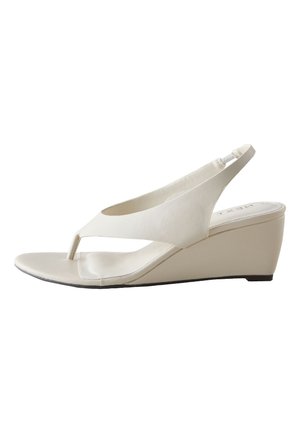 Next, REGULAR FIT - FOREVER COMFORT TOEPOST SLINGBACK WEDGES  . - Zehentrenner - bone
