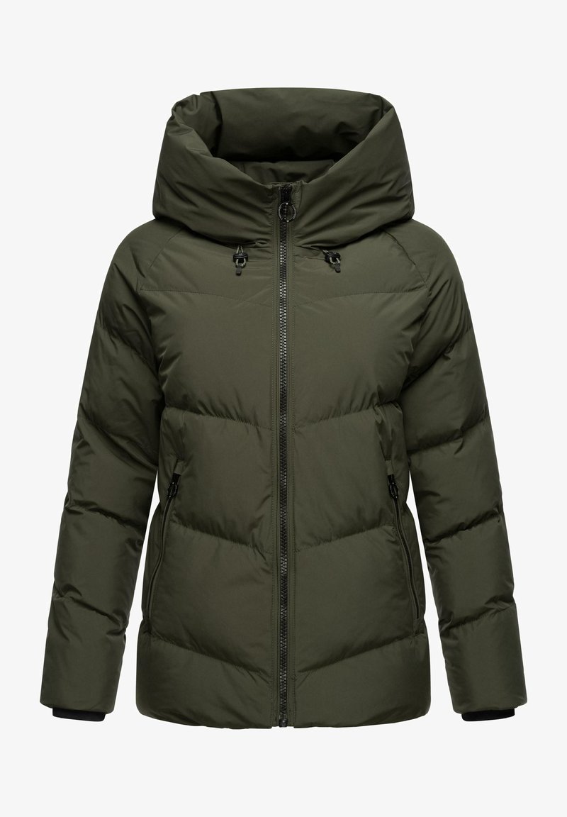 Olivgrön puffjacka med hög krage, dragkedjestängning fram, två sidofickor med dragkedja och ett kviltat mönster. Materialet är lätt och isolerat.