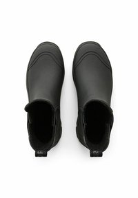 Sorte vandtætte ankelstøvler med textured gummiyderside, fleeceforing, slip-on design og trækflapper for nem påtagning.