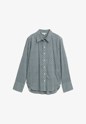 Košeľa s dlhým rukávom, zapínaná na gombíky, s modro-bielym geometrickým diamantovým vzorom a špicatým golierom, leží na bielom pozadí.