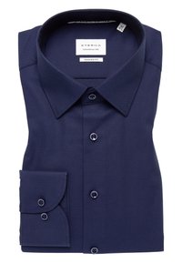 Navyblaues Hemd in modernem Schnitt, mit strukturiertem Stoff, Kentkragen und kontrastierenden Knöpfen. Enthält eine einzelne Tasche.