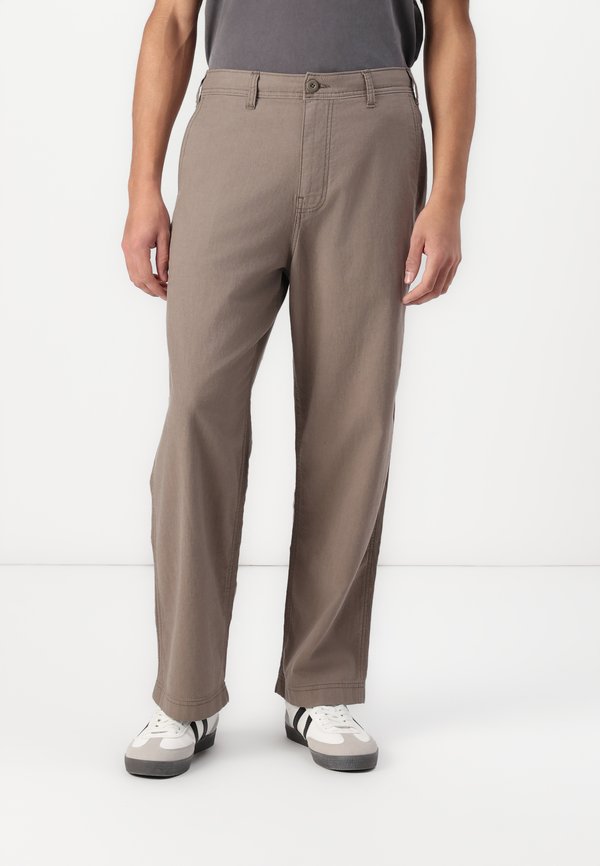 BAGGY UTILITY PANT - Trousers - 400