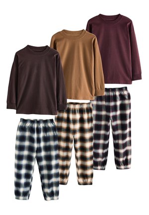 Drei Sets langärmeliger einfarbiger Oberteile mit passenden karierten Hosen mit elastischem Bund in Braun-, Beige- und Bordeaux-Tönen.