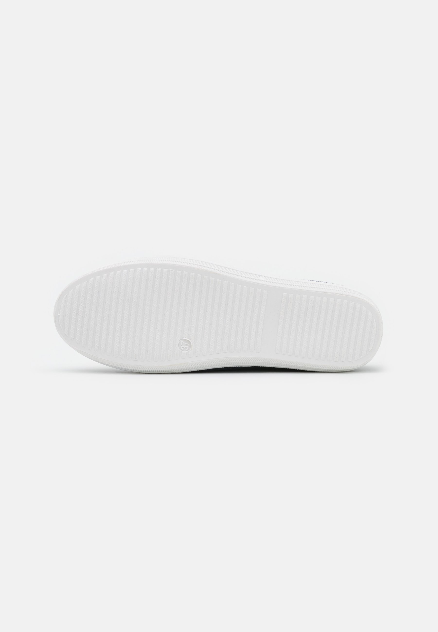 Femme Baskets basses Femme Baskets basses