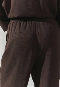 Next CRINKLE TEXTURED WIDE LEG  - Bukser - brown