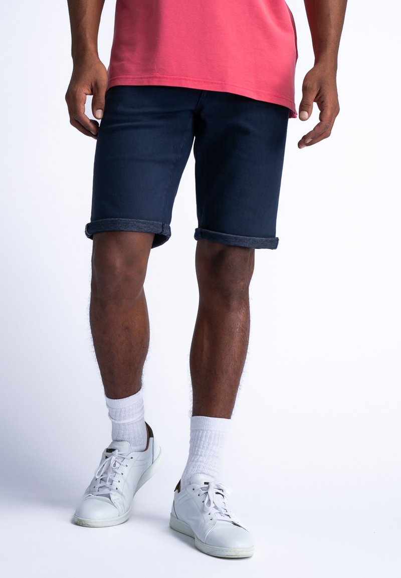 Petrol Industries SUNGREET - Jeansshort - navy blue