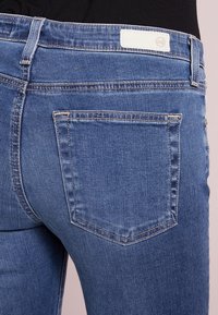 AG Jeans Vaqueros bootcut - blue denim