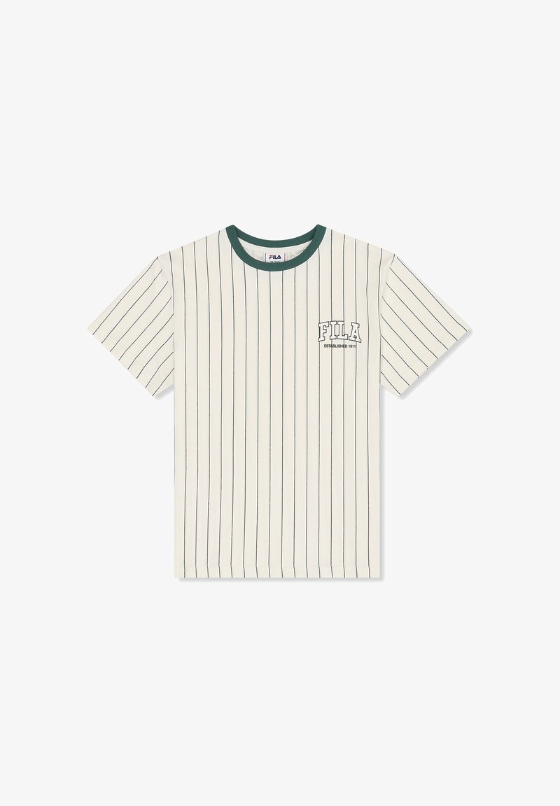 Camiseta de manga corta color crema con finas rayas verticales negras, cuello verde oscuro y logo de FILA en el lado izquierdo del pecho.