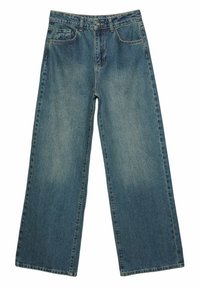 Jeans de pierna ancha en denim azul desgastado, con cierre de botón, diseño de cinco bolsillos y acabados de pierna rectos.
