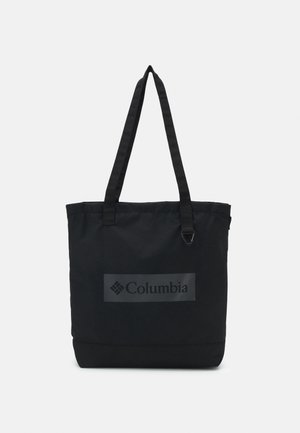 Czarna prostokątna torba typu tote z długimi uchwytami i logo Columbia nadrukowanym na środku z przodu.