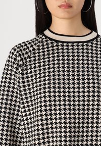 Object Trui - beige