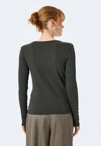Koton Langarmshirt - anthracite