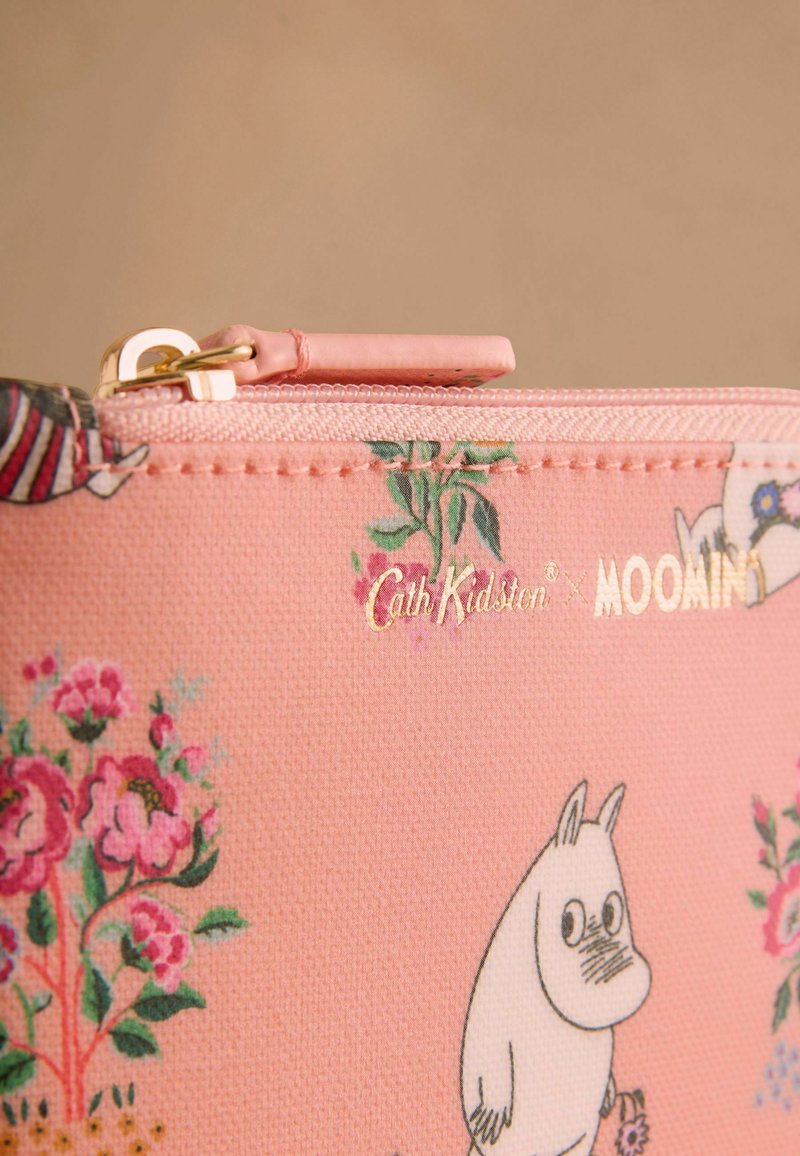 Porta Carte Moomin Crossbody &ndash; Design Ditsy Print, Multicolore, Unisex