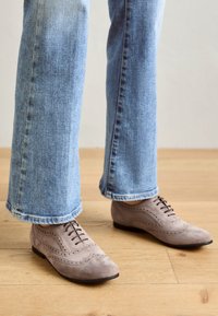Melvin & Hamilton SONIA 1 - Pensko med snøring - dark brown/beige/navy