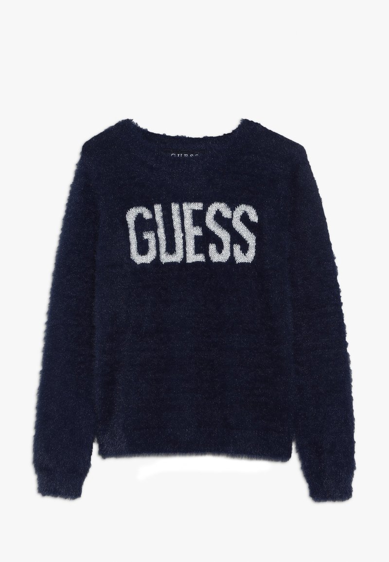 Marineblauer, flauschiger Pullover mit langen Ärmeln; in der Mitte ein großes, weißes "GUESS"-Logo; weiche Textur, runder Halsausschnitt.