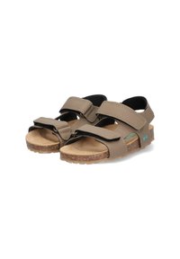 Brune justerbare sandaler med to brede stropper, korkfodbed, sorte detaljer og struktureret gummisåle. Har et lille blåt logo.