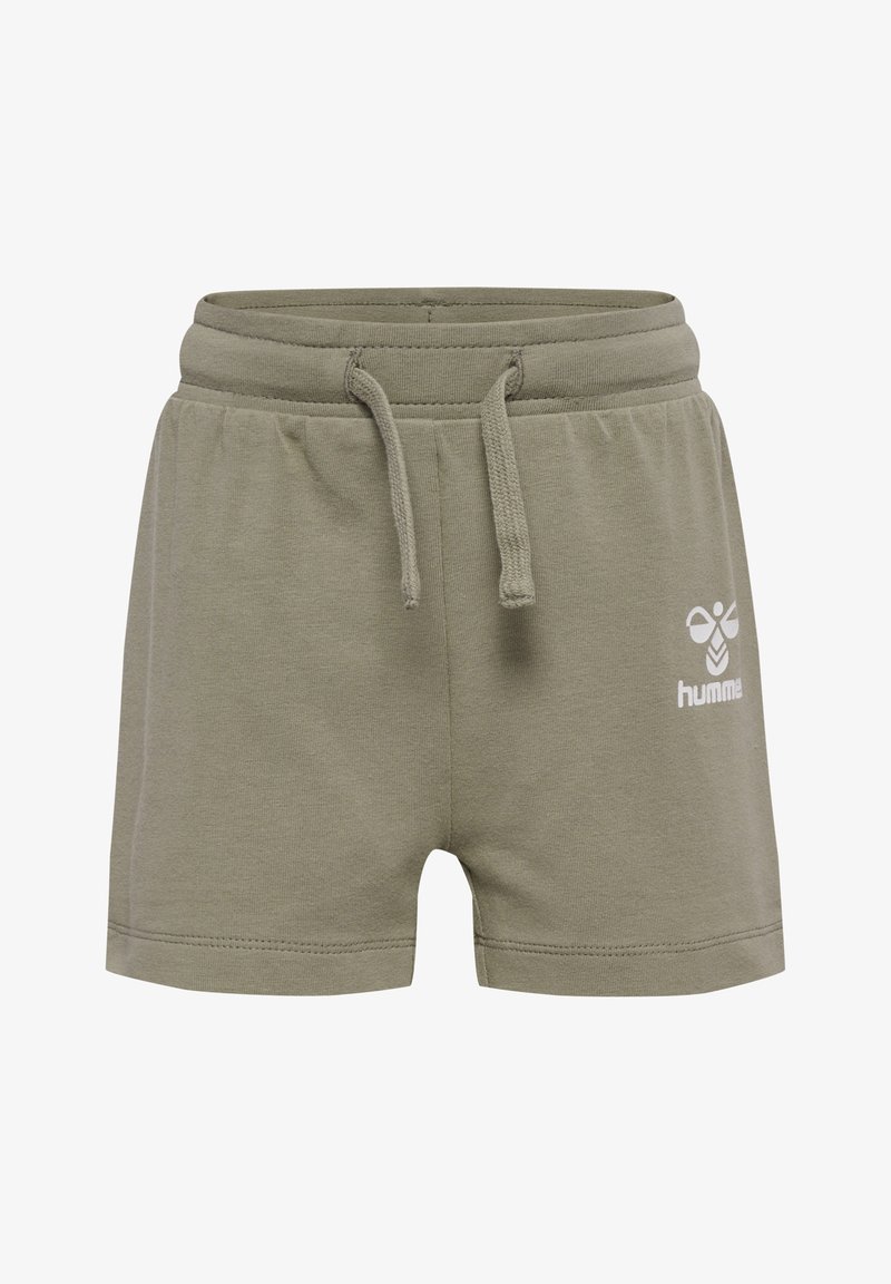 Gröna bomullsshorts med elastisk midja, justerbar dragsko och en liten vit logotyp på framsidan. Mjuk textur, avslappnad design.