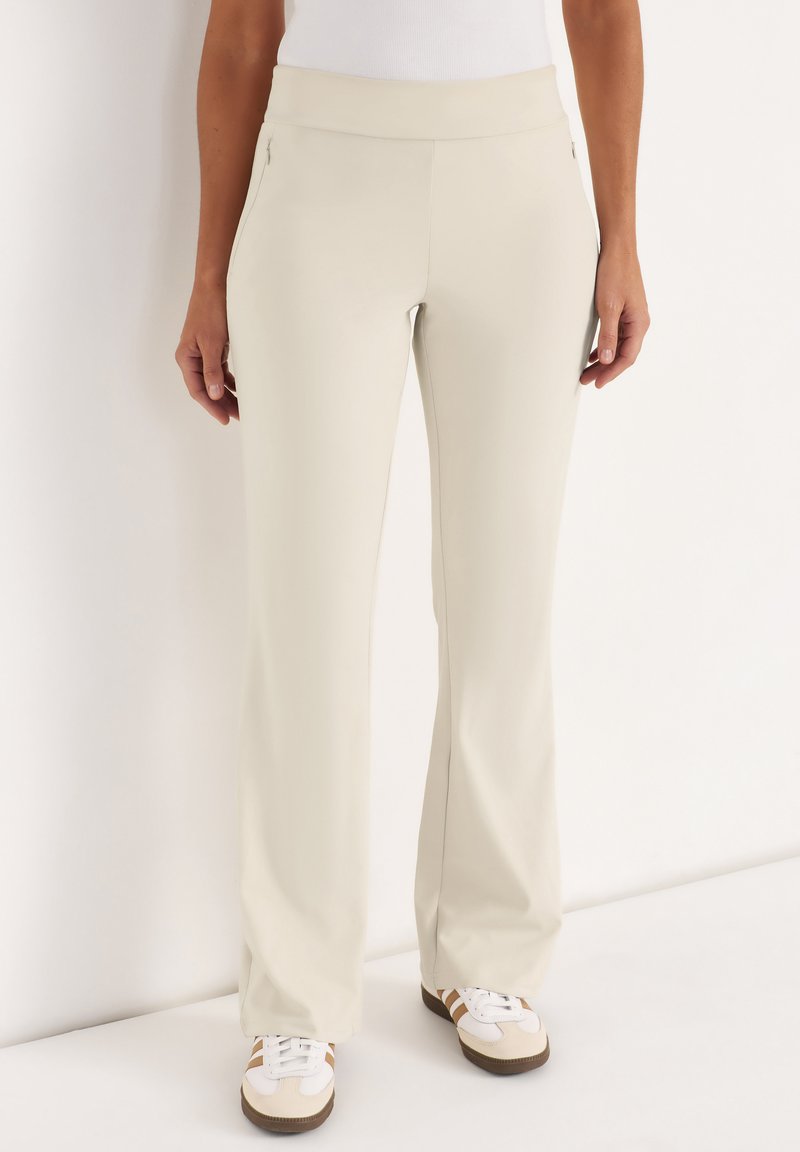 Cellbes Of Sweden VERSATILE BOOTCUT Bukser Light Beige beige cellbes-of-sweden-versatile-bootcut-bukser-light-beige-beige