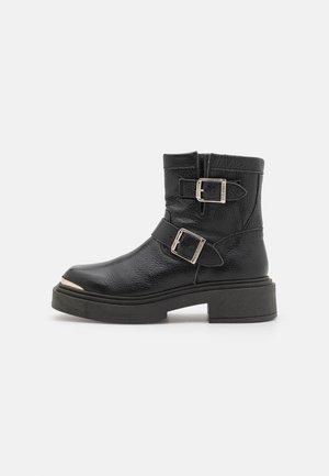 Steve Madden, CHOICE - Členkové čižmy na platforme - black
