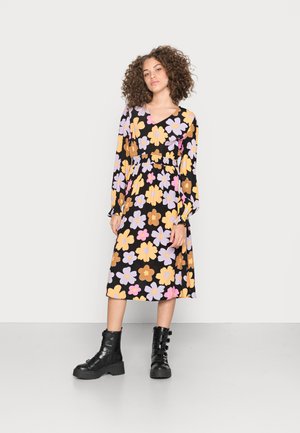Pieces PCFIONI MIDI DRESS  - Vestido de dia - black