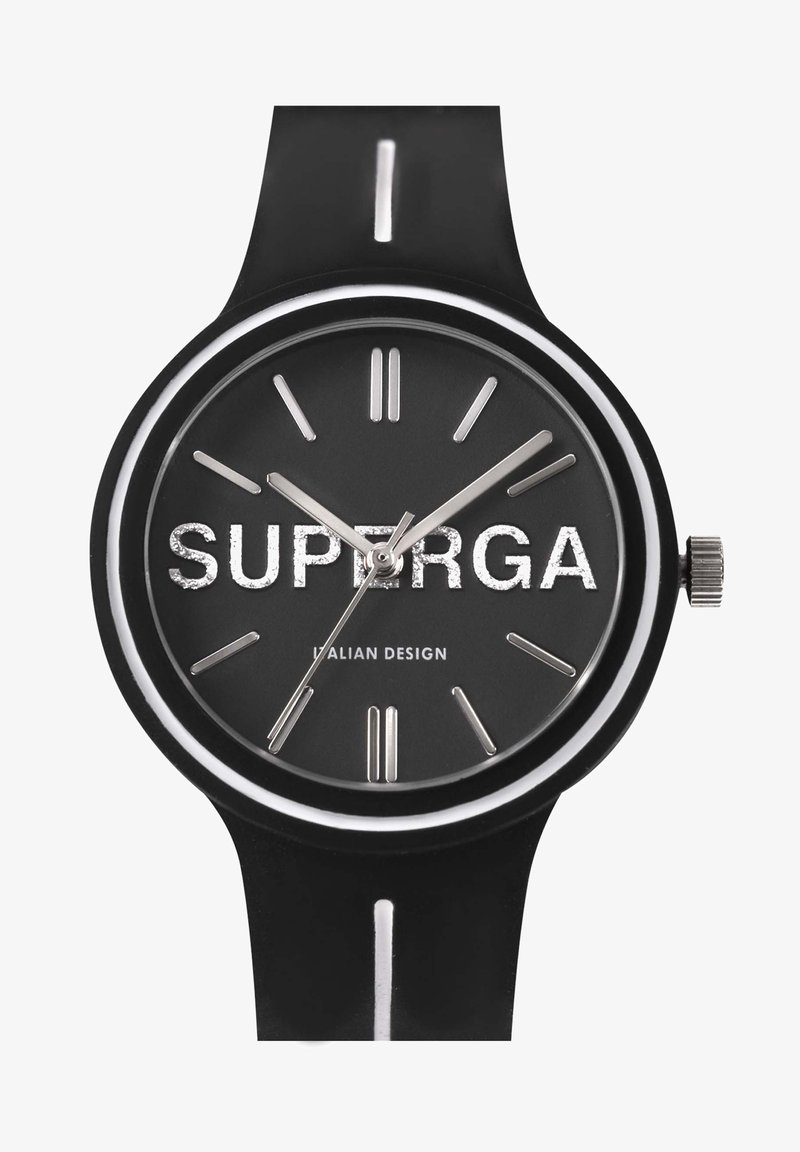 Černé silikonové hodinky s kulatým ciferníkem, stříbrnými hodinovými značkami a výrazným textem "SUPERGA." Obsahují leštěný stříbrný rámeček a logo "ITALIAN DESIGN."