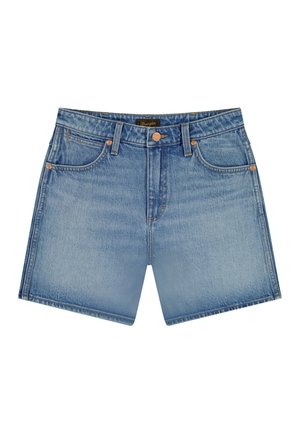 Shorts en denim bleu clair avec poches avant, passants pour ceinture et fermeture par bouton, posés à plat sur un fond blanc.