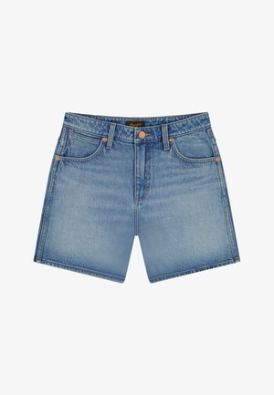 Shorts en denim bleu clair avec poches avant, passants pour ceinture et fermeture par bouton, posés à plat sur un fond blanc.
