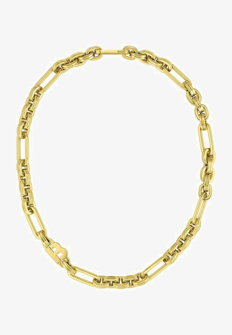 Guldtonet metal kædehalskæde med aflange led og et fremtrædende bogstav "B" som accent. Glat tekstur med en poleret finish.