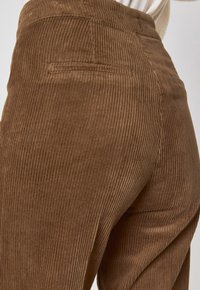 Non selezionato, vert