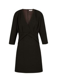 Robe noire en tissu texturé, avec un design enveloppant, un col en V, des manches trois-quarts et une fermeture éclair dissimulée à l'arrière.