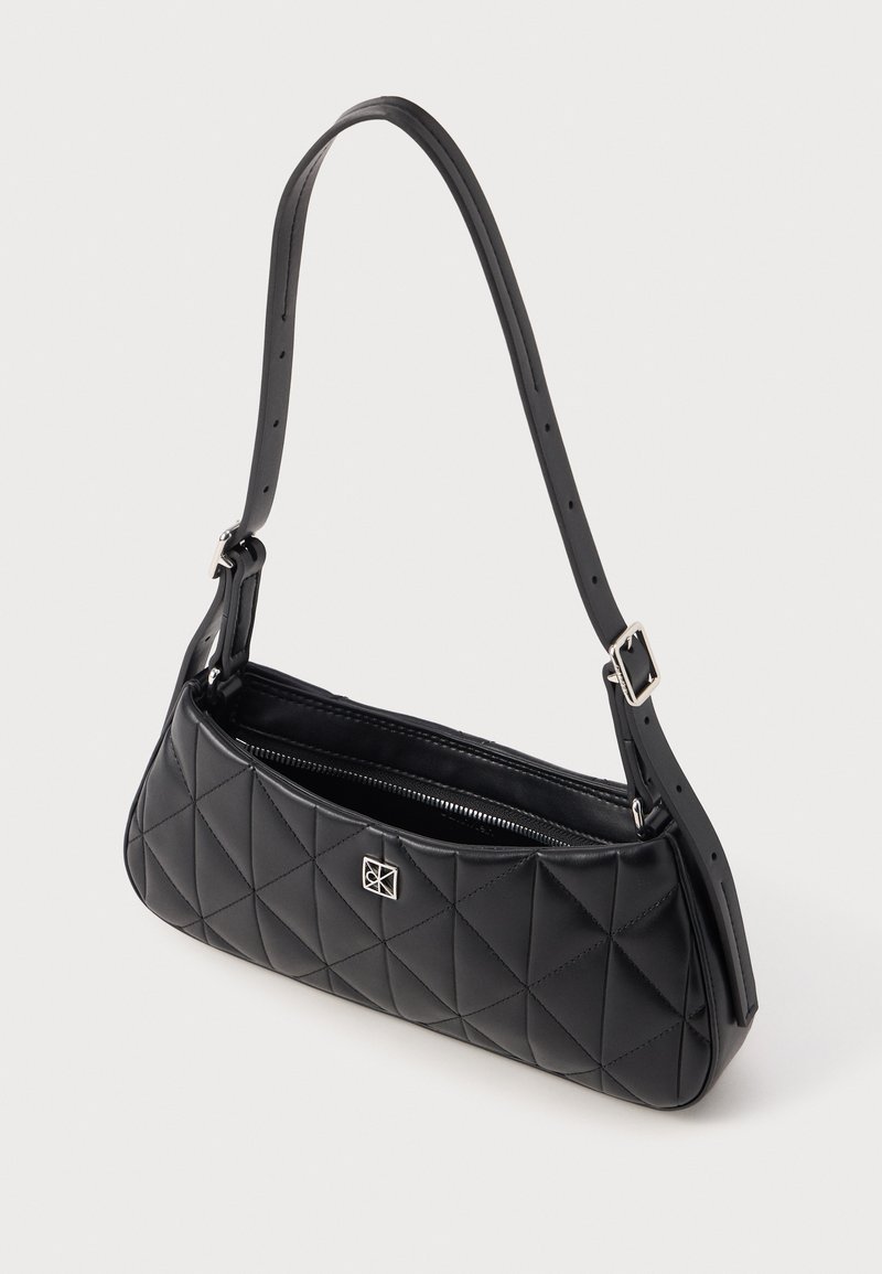 Calvin Klein SHOULDER BAG - Kabelka - black