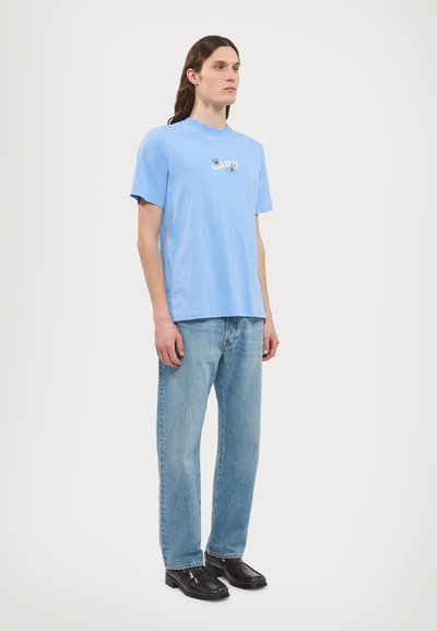 WOOD WOOD BOBBY FLOWERS - Triko s potiskem - cloudy