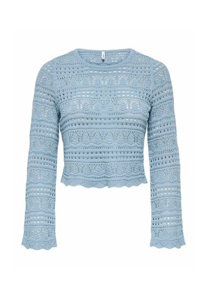 Pull court bleu clair avec un motif en dentelle tricotée, manches longues, ourlet festonné et motifs complexes sur toute la surface du tissu.