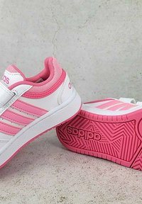 adidas Originals HOOPS UNISEX biały