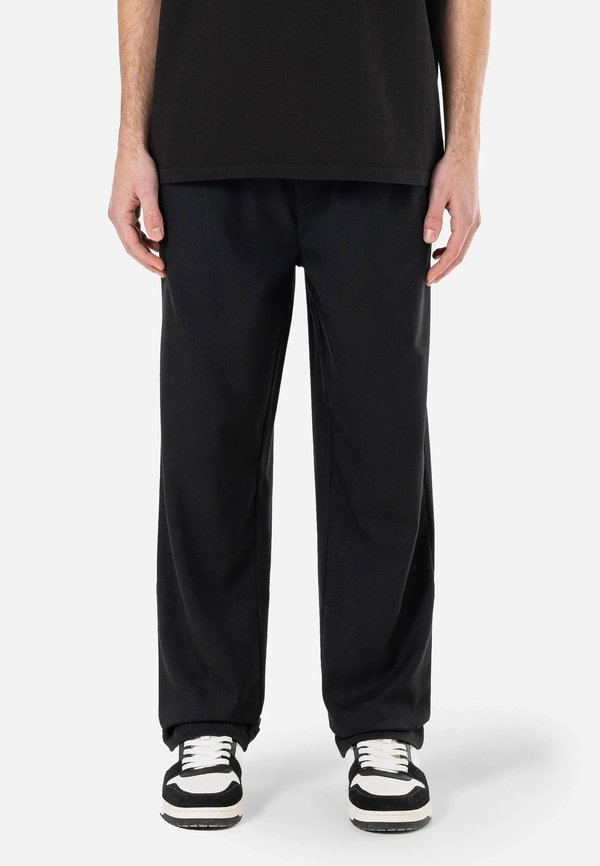 KARAN REGULAR SMART PANTS UNISEX - Trousers