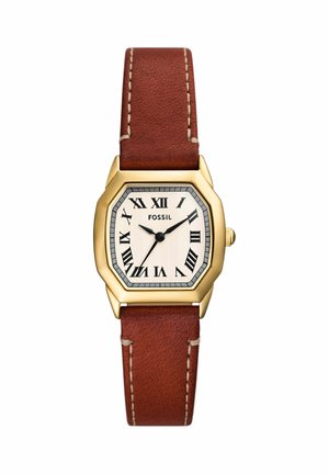 Rechthoekig horloge in goudkleur met witte wijzerplaat, zwarte Romeinse cijfers, zwarte wijzers en bruine leren band met witte stiksels.