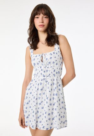 Koton, FLORAL DRESS. - Robe de jour - blue