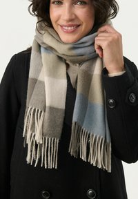Part Two KITHA - Sall - smokey olive check