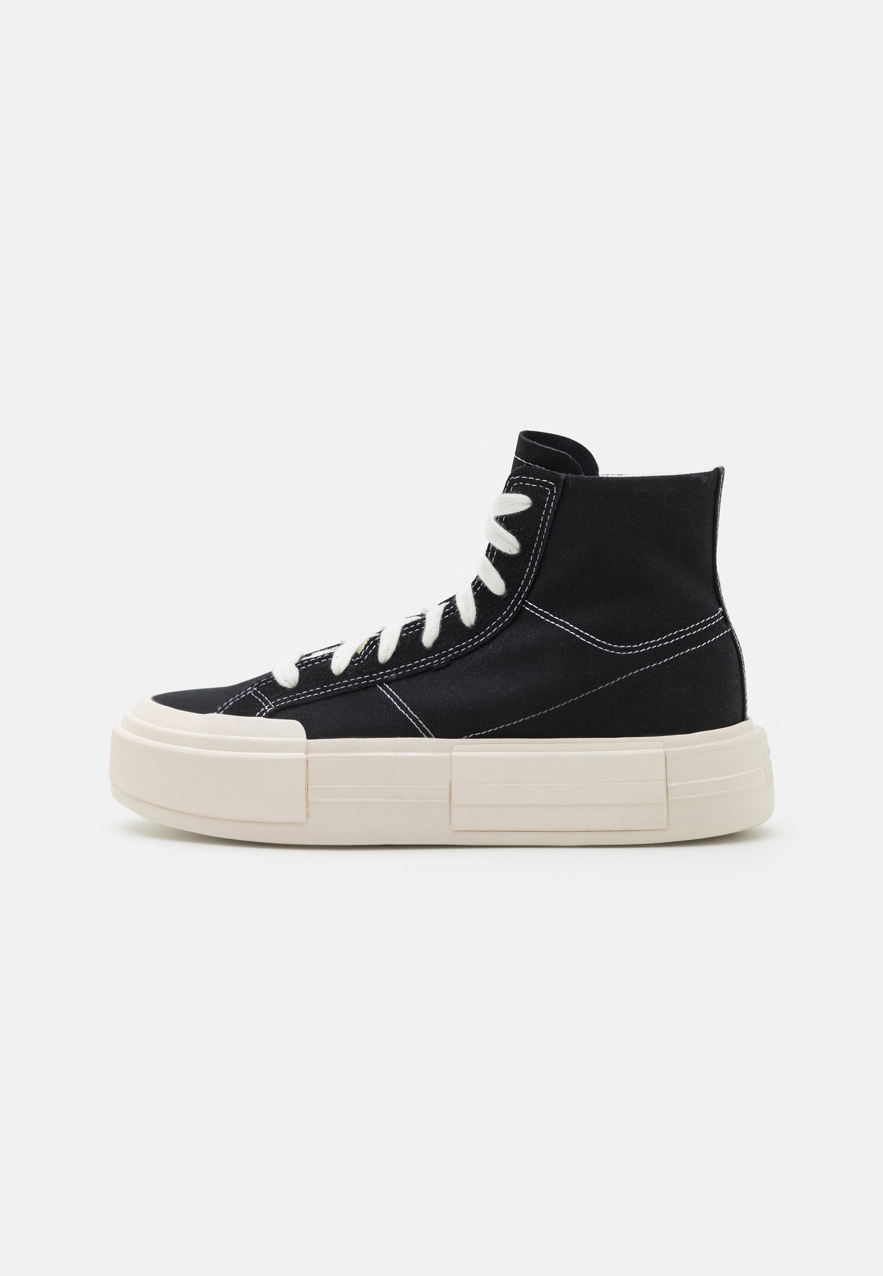 converse cuir femme solde