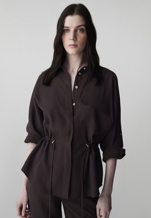 ADJUSTABLE WAIST - Leichte Jacke - brown